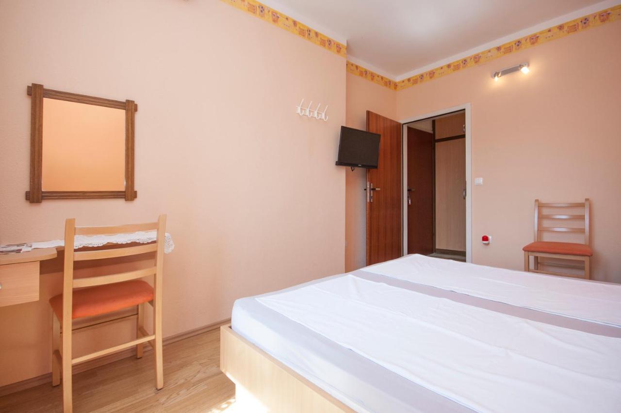 Villa Daniela Brodarica  Zimmer foto